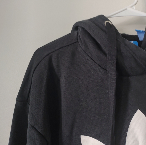 Adidas black oversized hooded sweater with large front logo - S - Picture 3 of 12